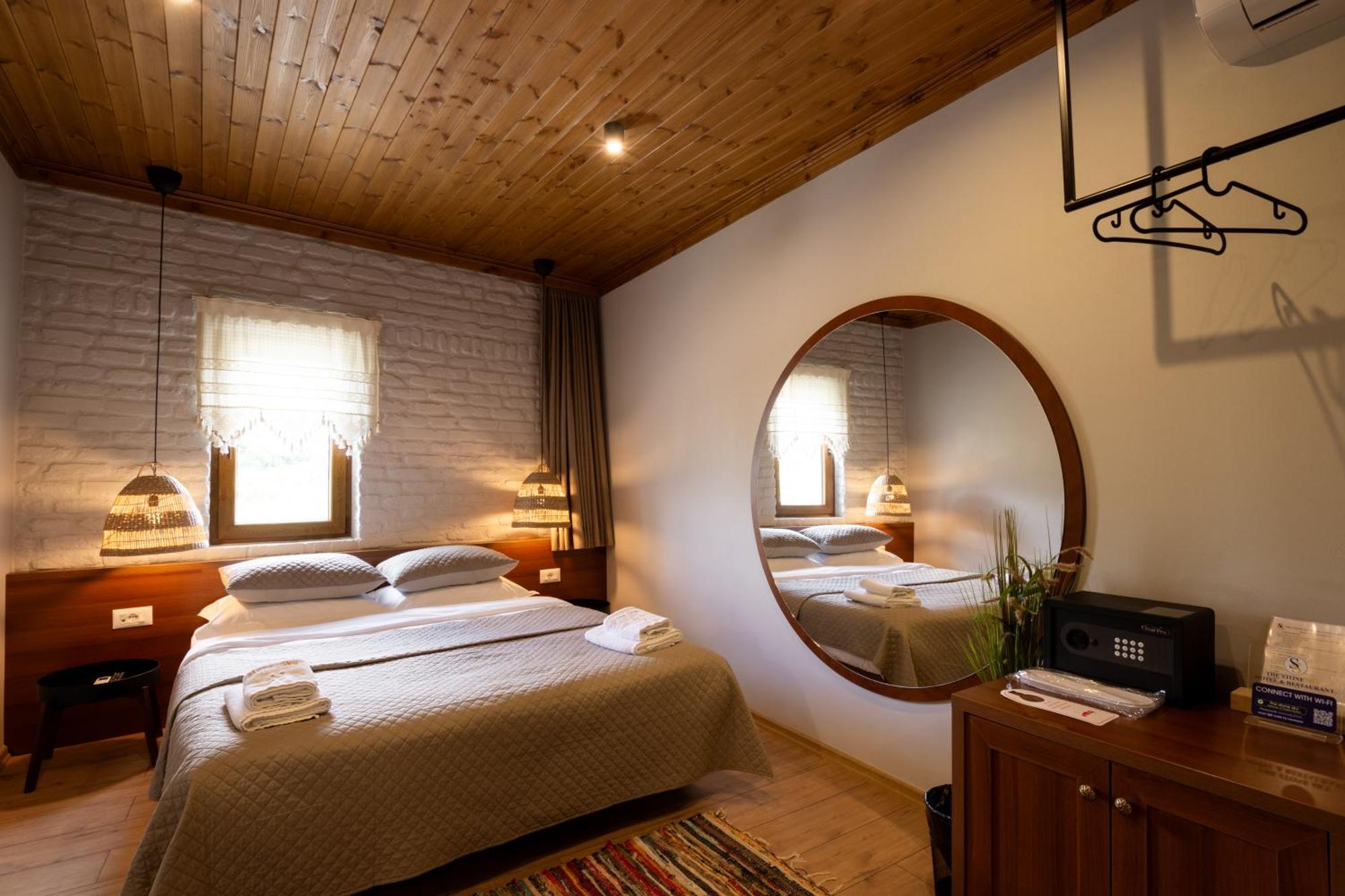 The Stone Sky Hotel Gjirokastër Eksteriør bilde