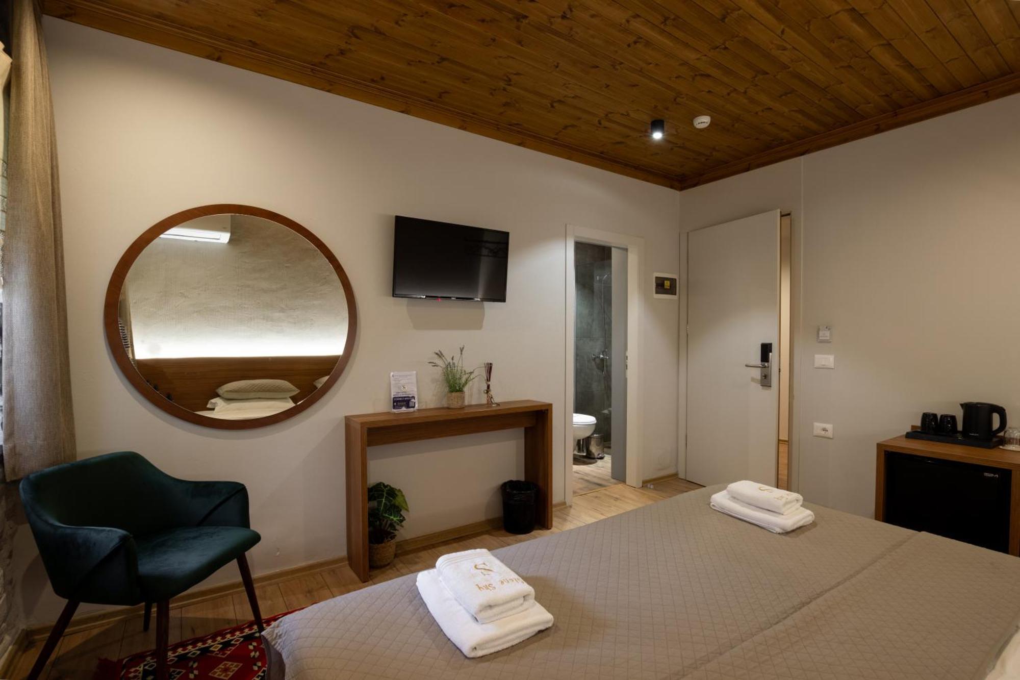 The Stone Sky Hotel Gjirokastër Eksteriør bilde