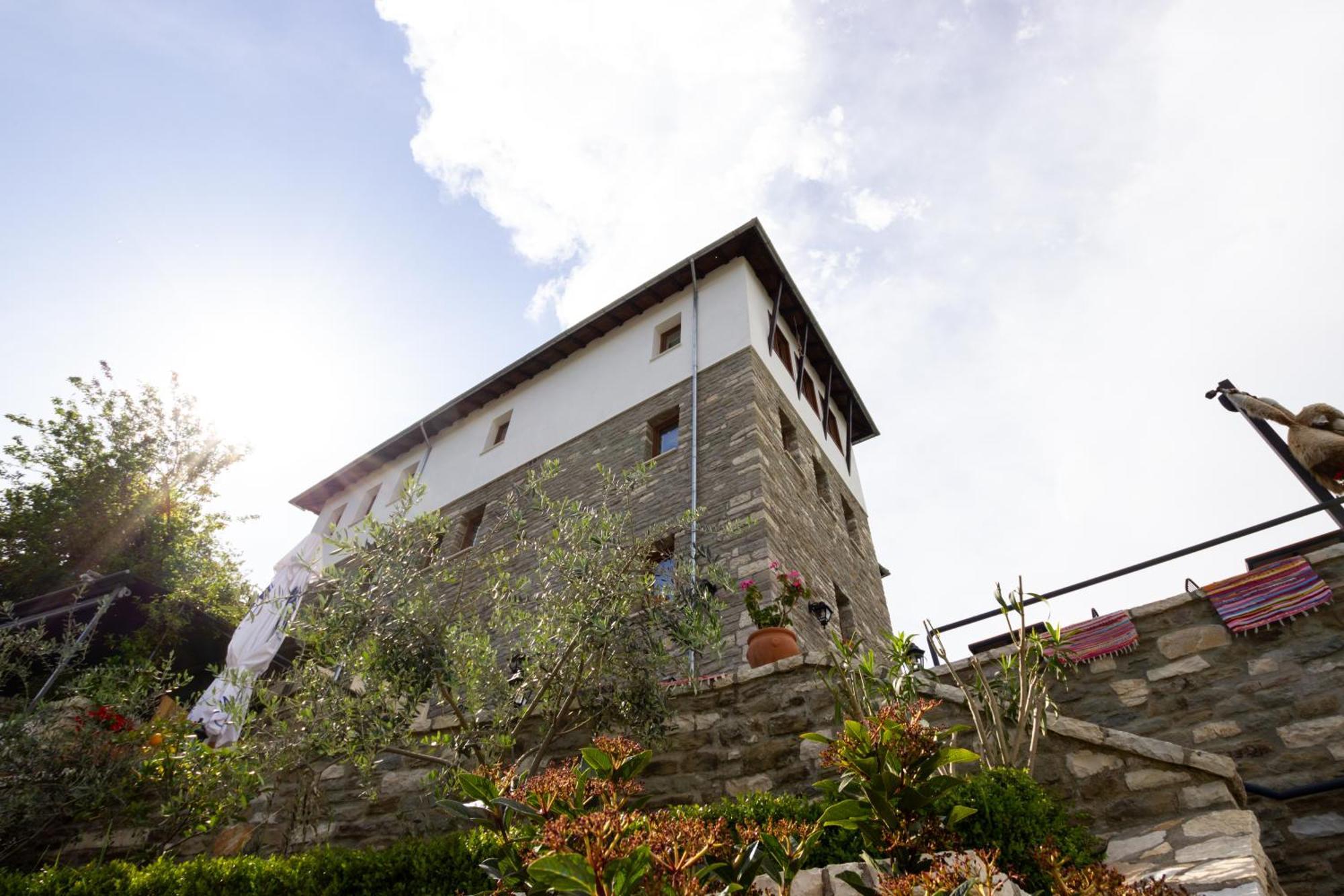 The Stone Sky Hotel Gjirokastër Eksteriør bilde