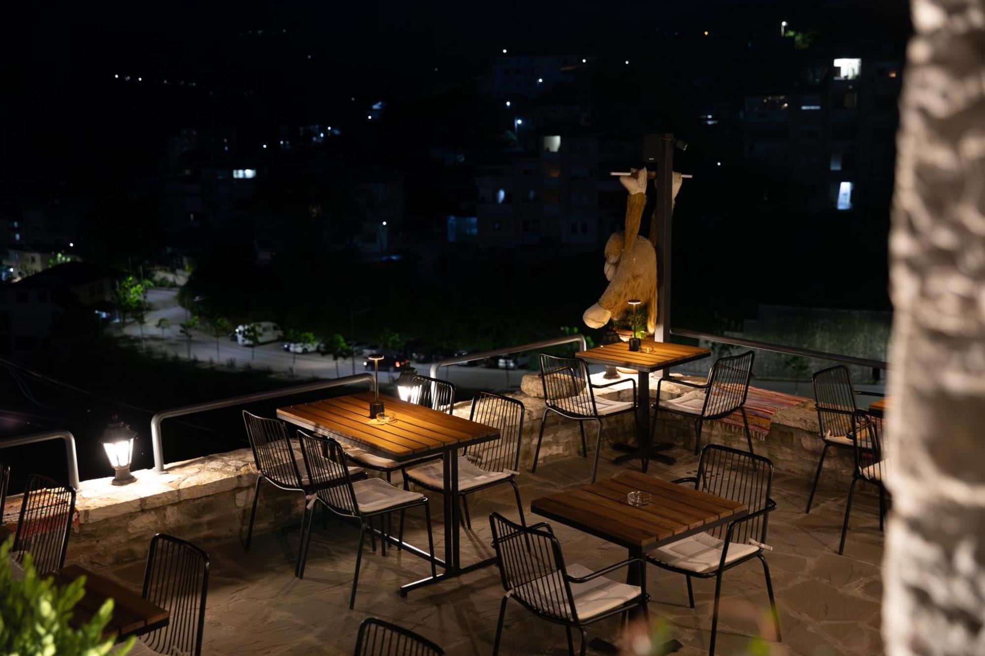 The Stone Sky Hotel Gjirokastër Eksteriør bilde